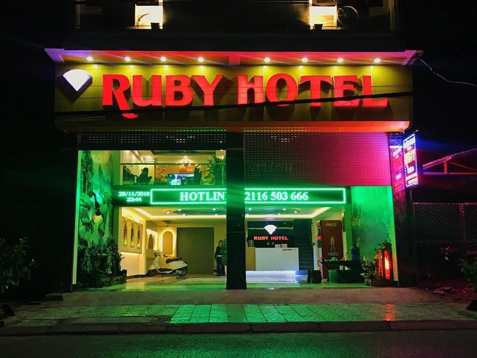 Ruby Hotel Vinh Yen Exteriör bild